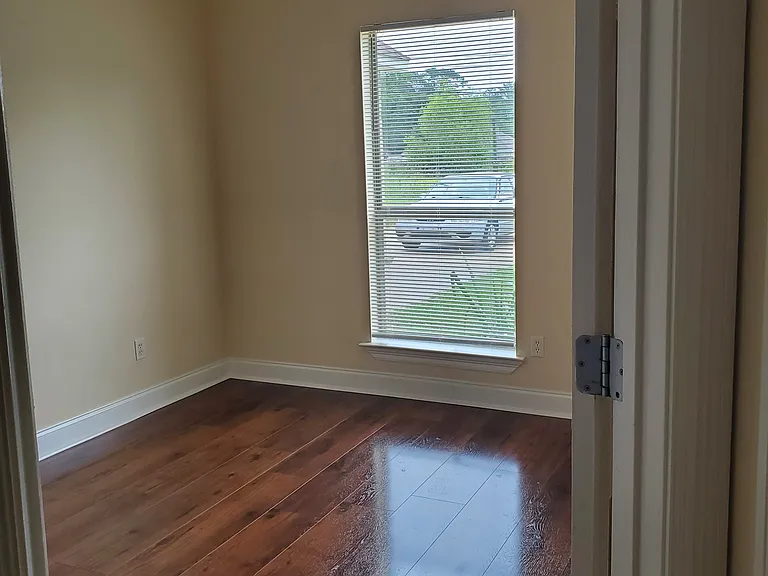 577 Panther Dr — Photo 8