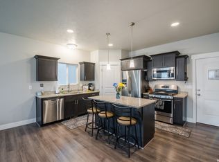 3844 E Cunninghill Dr, Eagle Mountain, UT 84005