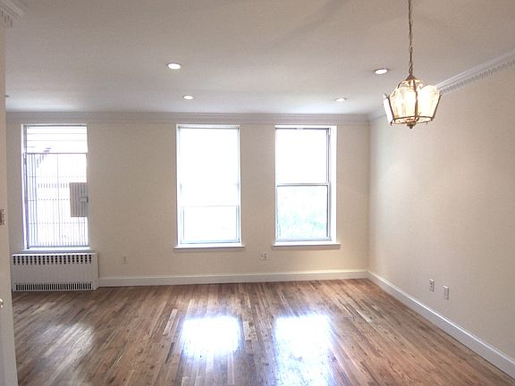 5th image of 220 W 104th St APT 4E