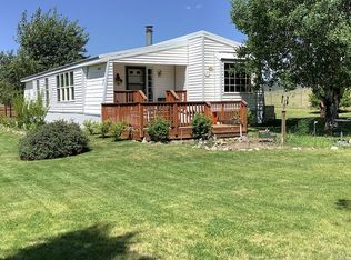 31 Heron Loop, Republic, WA 99166