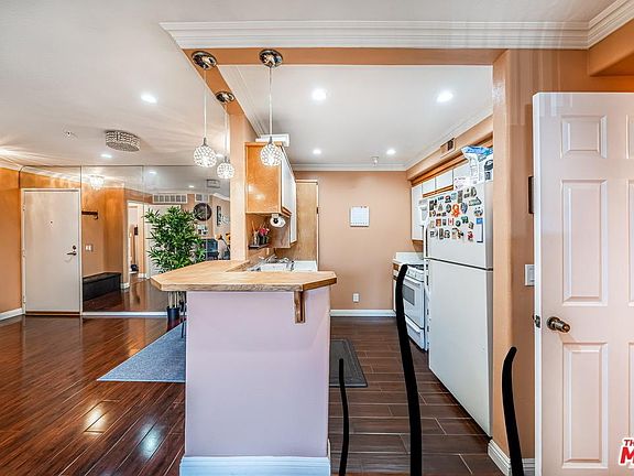 2nd image of 15455 Sherman Way #66