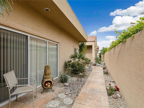 4th image of 42 La Costa Dr