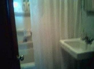 3rd image of 915 W Linden St