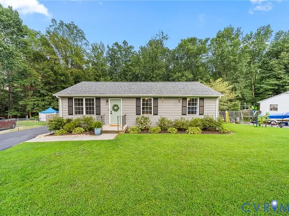 3707 Jackie Dr, North Dinwiddie, VA 23803