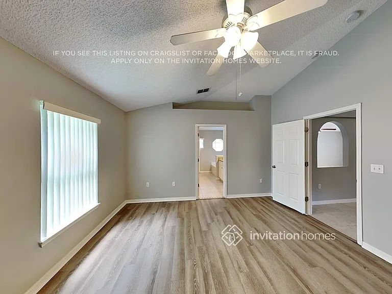 2100 Brookshire Cir — Photo 11