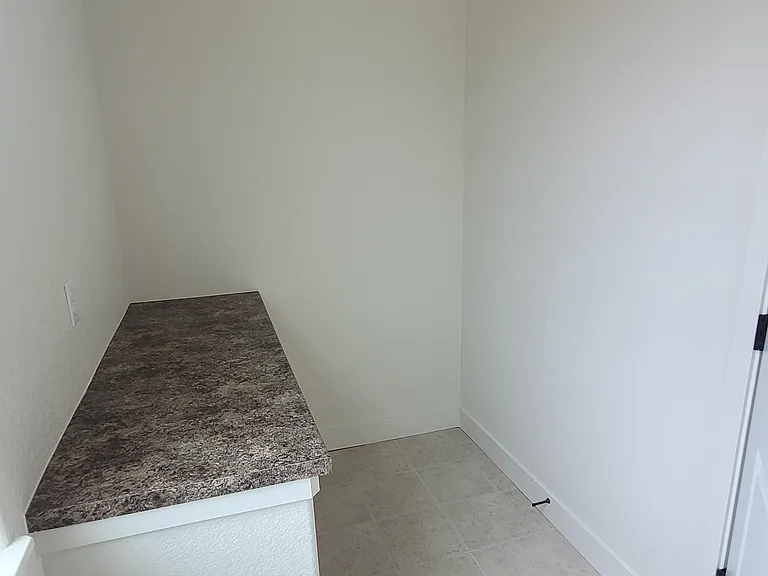 438 Halcyon Way — Photo 7