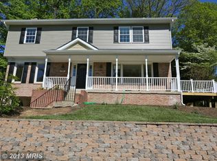 9807 Stoneybrook Dr, Kensington, MD 20895