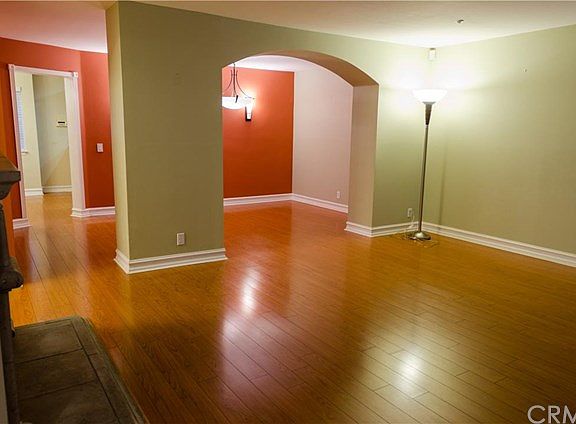 4th image of 752 W Huntington Dr APT D