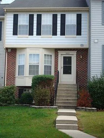 5223 Earles Ct — Photo 1