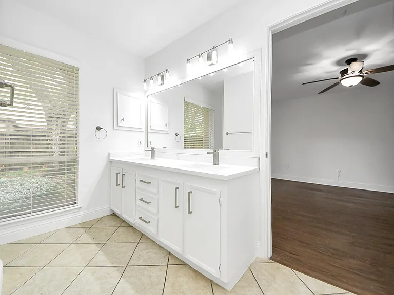 11415 Ella Lee Ln — Photo 27