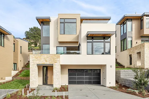 2 Oak Shore Dr Photo 1