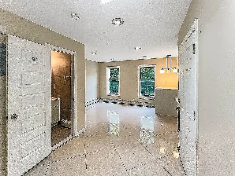 63 Van Buren St #3 — Photo 4