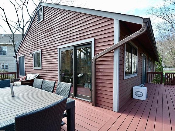 Wrap around deck