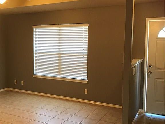 3rd image of 681 Appleridge Dr