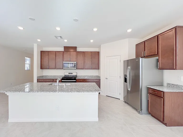 4185 Juniper Pear Ave — Photo 4
