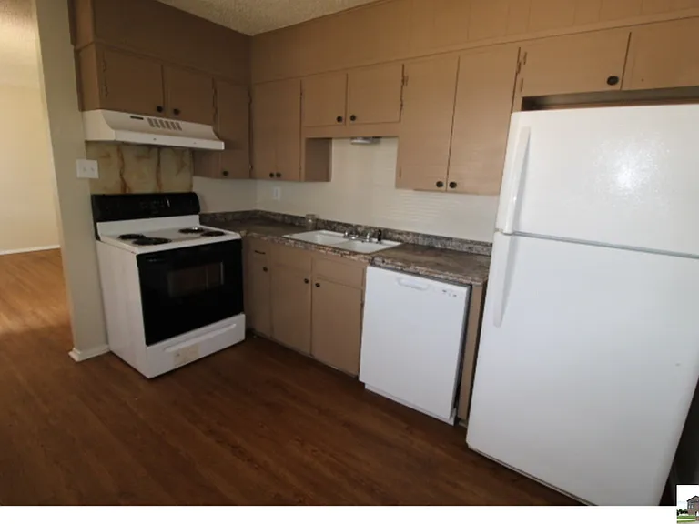 603 Westview Cir #A — Photo 2