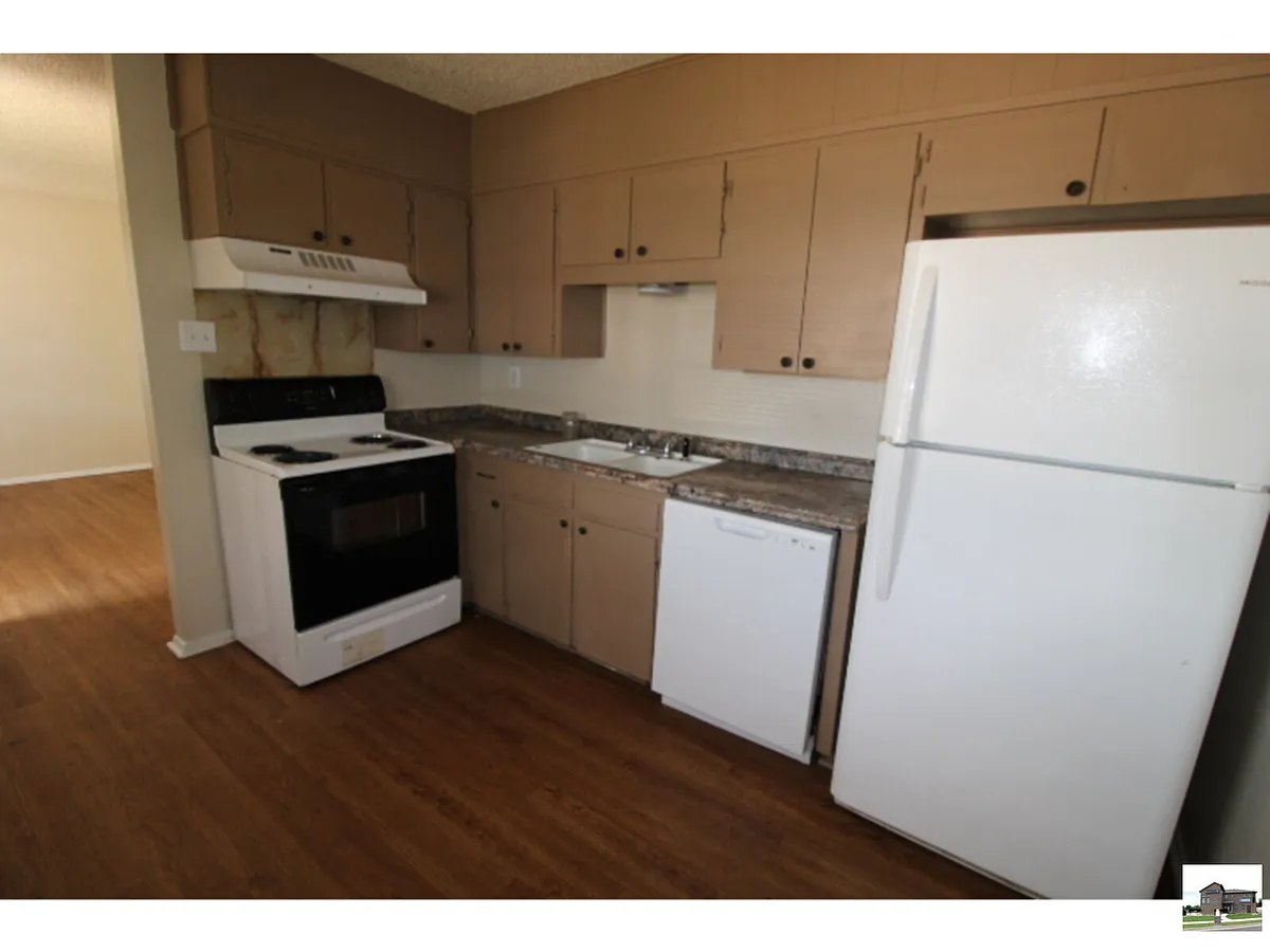 Building Photo - 603 Westview Cir #A