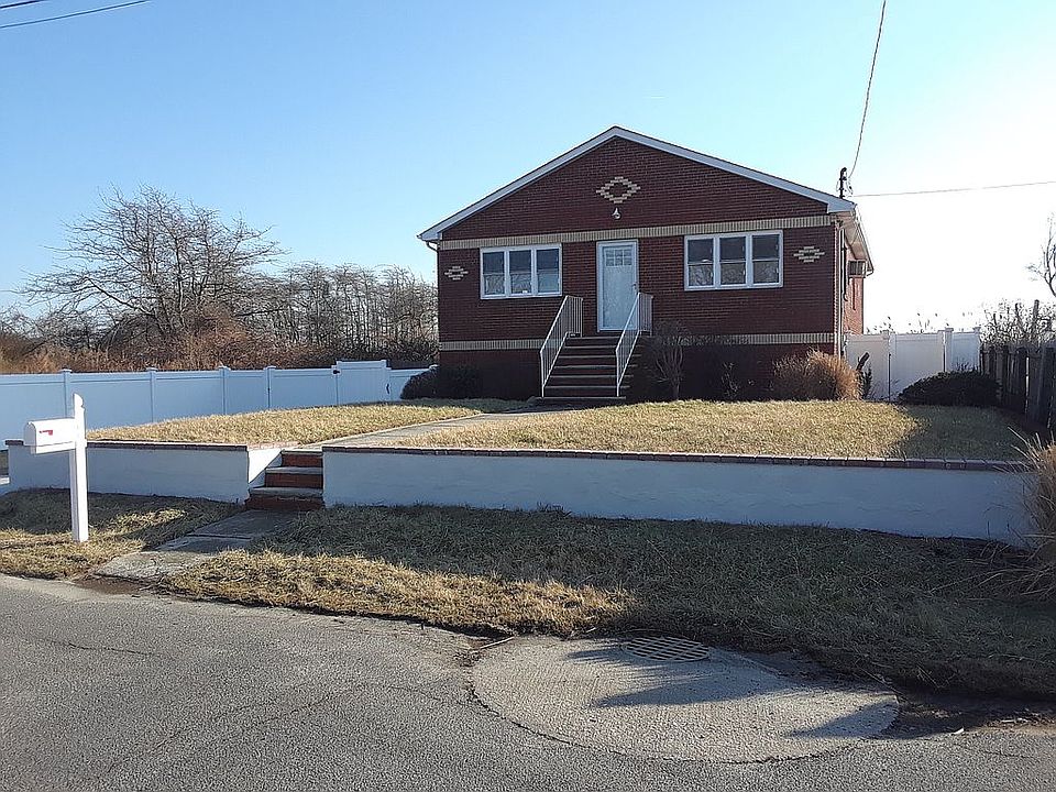 1st image of 36 Peters Dr