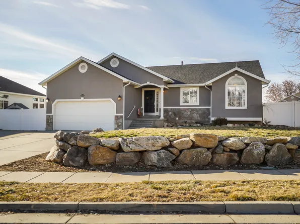 2213 N 800 W, Layton, UT 84041