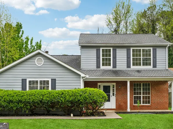 5615 Crystal Hl, Stone Mountain, GA 30088