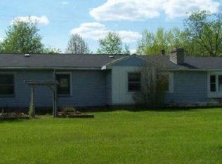 5322 Dutton Rd, Gregory, MI 48137