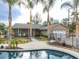 1324 Arnold Way, Alpine, CA 91901