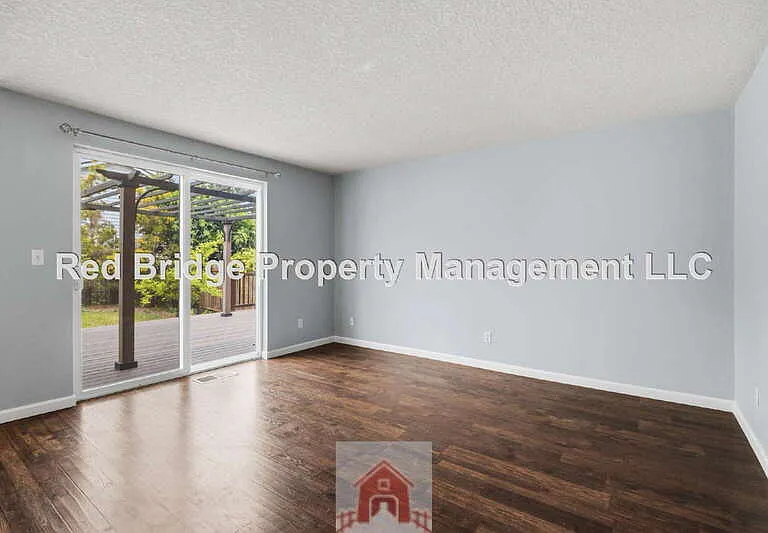 13571 SW Uplands Dr — Photo 10