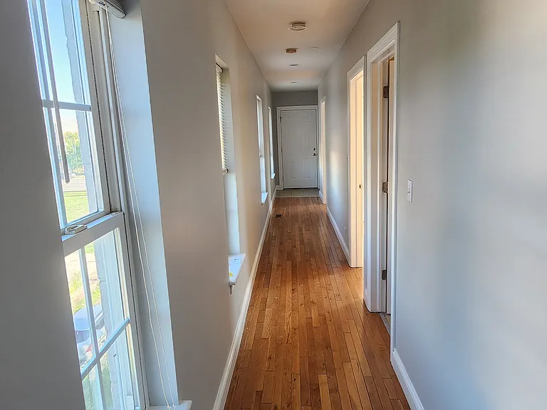 2453 W Grenshaw St #B — Photo 6
