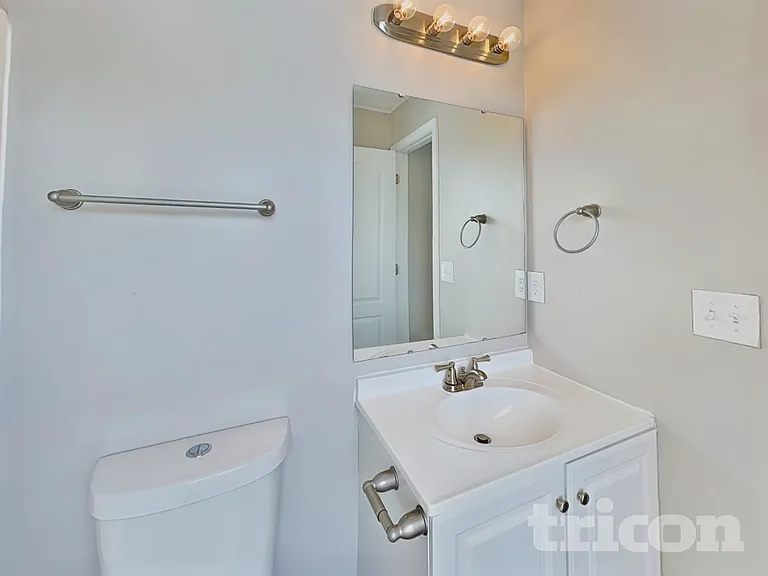 186 English Hills Dr — Photo 8