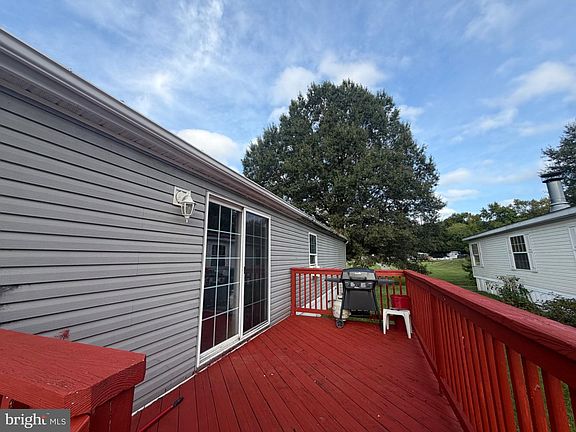 4th image of 3410 Honeysuckle Ln