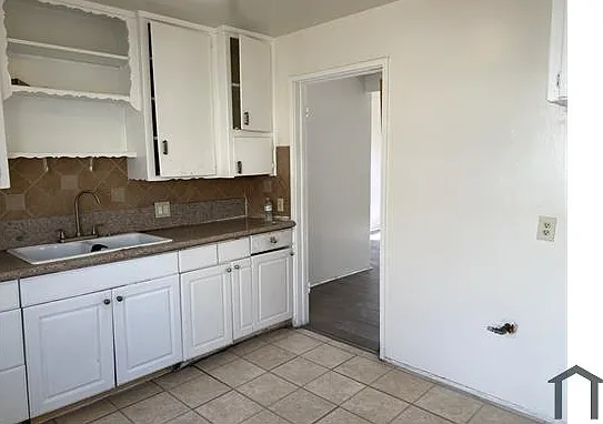 2 bed, 1000 sqft, $2,666 — Photo 4