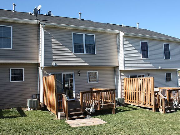 2nd image of 113 Scirocco Ln
