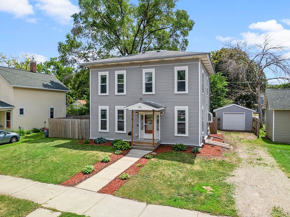 1st image of 615 1st St NW