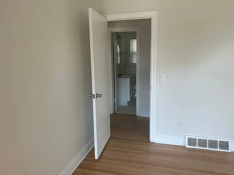 3711 Kaiser Ave — Photo 7
