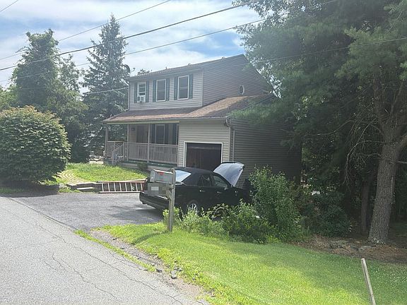 2nd image of 35 Hillside Rd