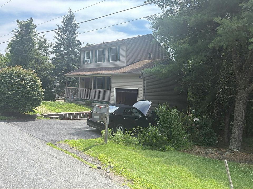 35 Hillside Rd, Pottsville, PA 17901 | Zillow
