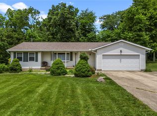 203 N Bickett Rd, Xenia, OH 45385