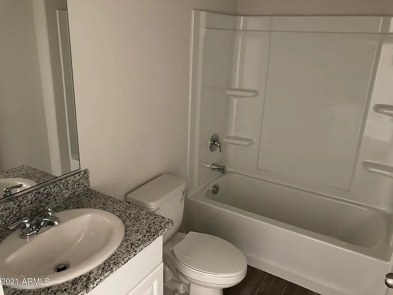2356 N Sand Hills Ct — Photo 9