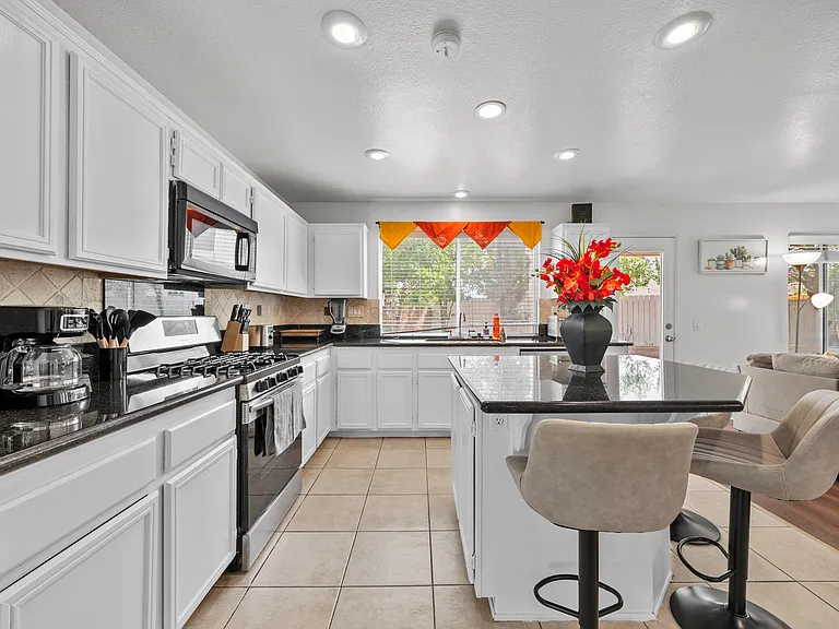 613 Towergrove Dr — Photo 28