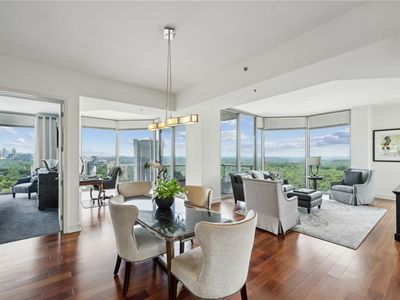 2795 Peachtree Rd NE UNIT 2102, Atlanta, GA, 30305