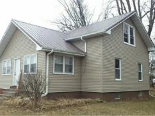 10487 30th St, Stanley, IA 50671