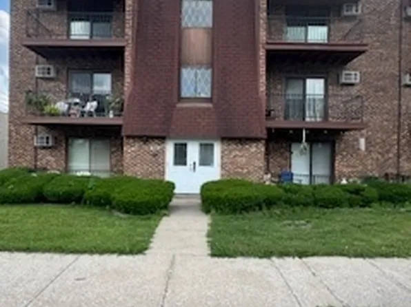6345 Birmingham St Unit 3C, Chicago Ridge, IL 60415