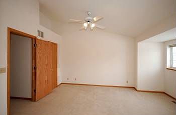 3rd image of 2060 Shenandoah Ct N #G