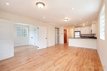 Rented by aptsandlofts.com