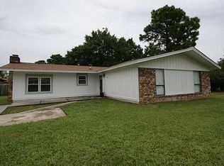 236 Horseshoe Dr, Goose Creek, SC 29445