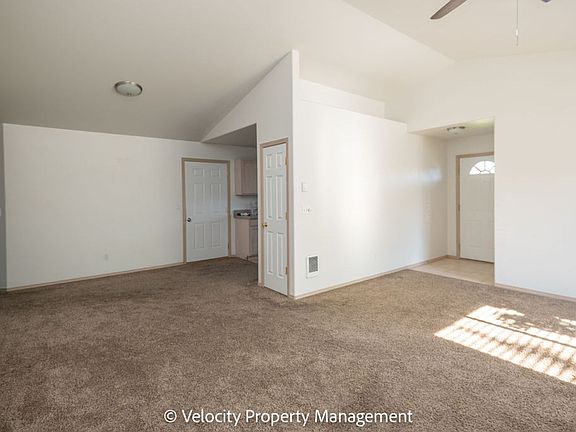 5th image of 1204 NE Dawson Dr Unit 2