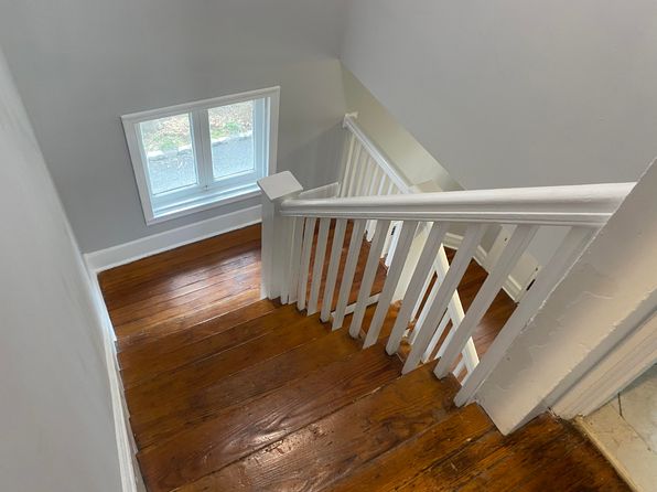 544 Main St #1