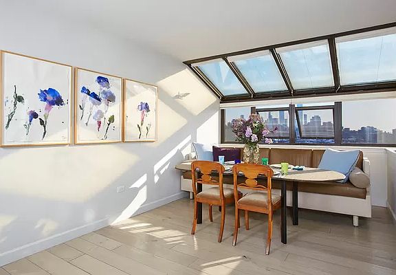 3rd image of 222 W 14th St #13DE