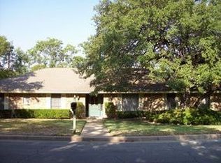 901 Montclair Dr, Waco, TX 76710