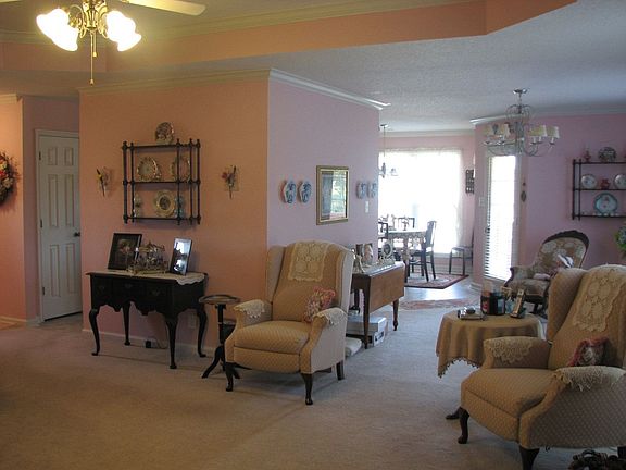 3rd image of 1762 Viola Ct